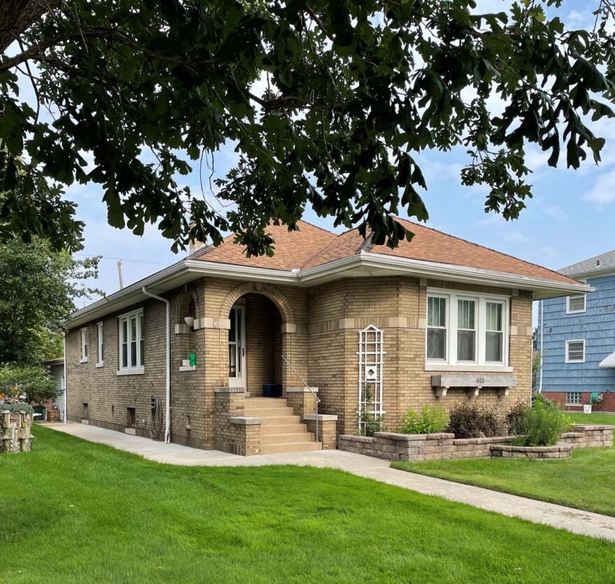 105 An example of a typical bungalow in The Water Gardens neighborhood
