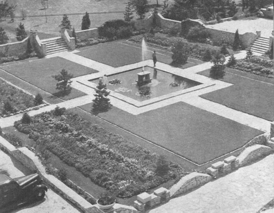 6 City Hall Park 1942