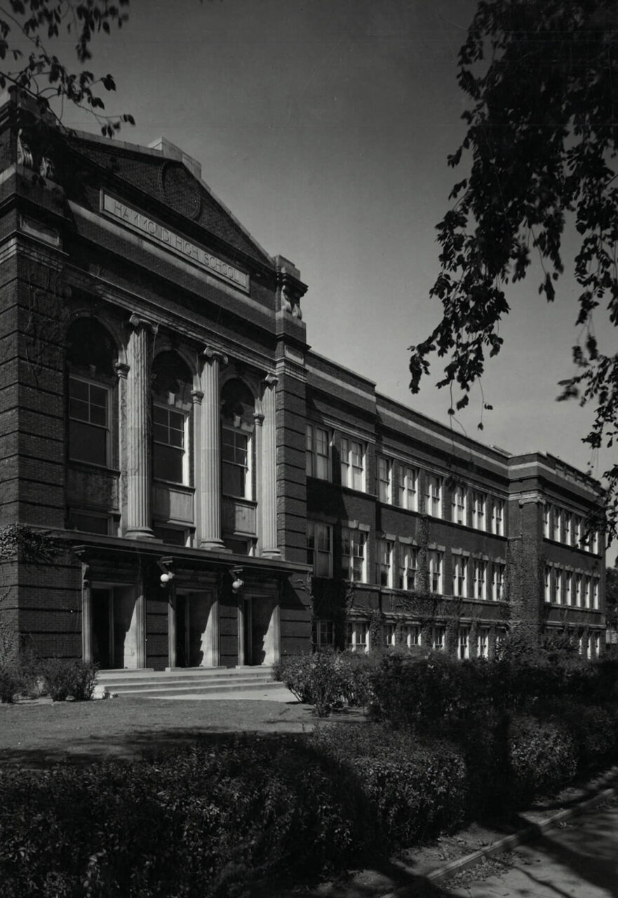 9A Front view, highlighting columns, 1965